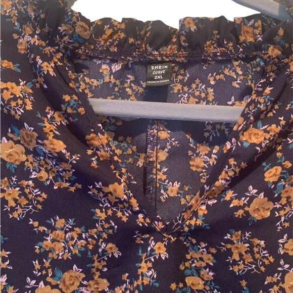 Shein Curve Allover Floral Notch Neck Blouse Size XXL 2XL Navy Blue Multi Ruffle - Picture 4 of 5